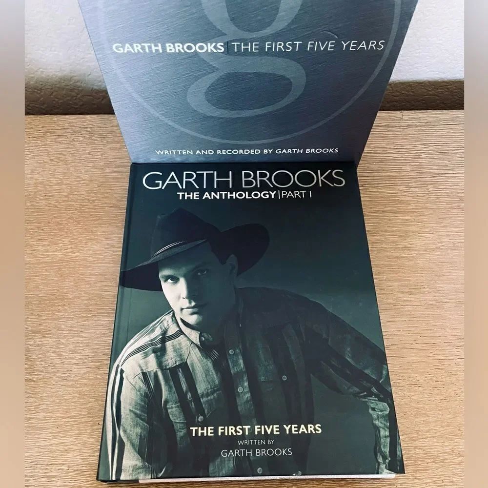 Garth Brooks The Anthology Part 1 Collector Book